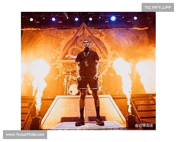 拳击教练亚当·布斯预测:小奥蒂兹重拳威力将成比赛关键因素 拳击教练亚当·布斯预测:小奥蒂兹重拳威力将成比赛关键因素