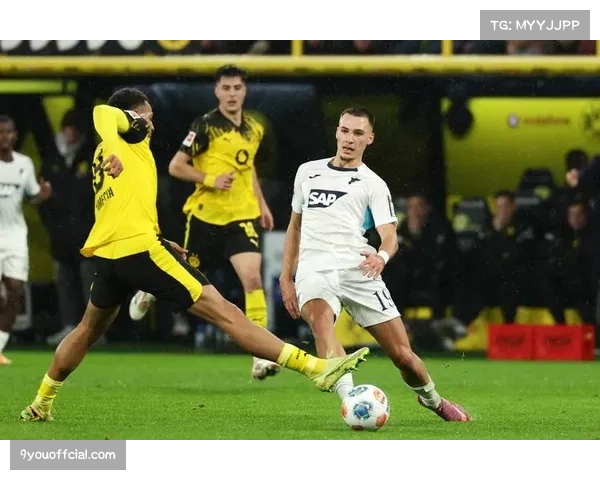 多特蒙德体育总监谈建队思路：现代足球对球员转换阶段能力要求更高